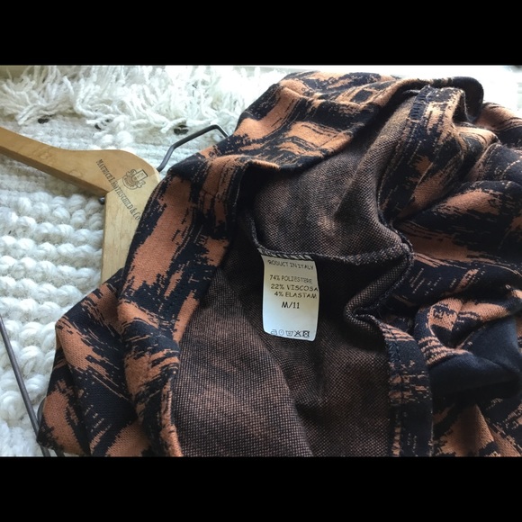 Italian Knit Dress with Pockets - Picture 5 of 5